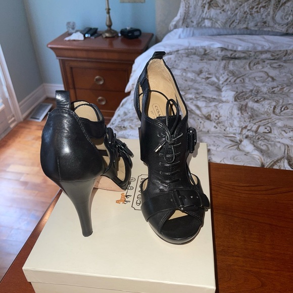 Coach black heels - Picture 1 of 1